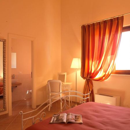 Contado San Lorenzo B&B And Wine Castilenti Exterior photo
