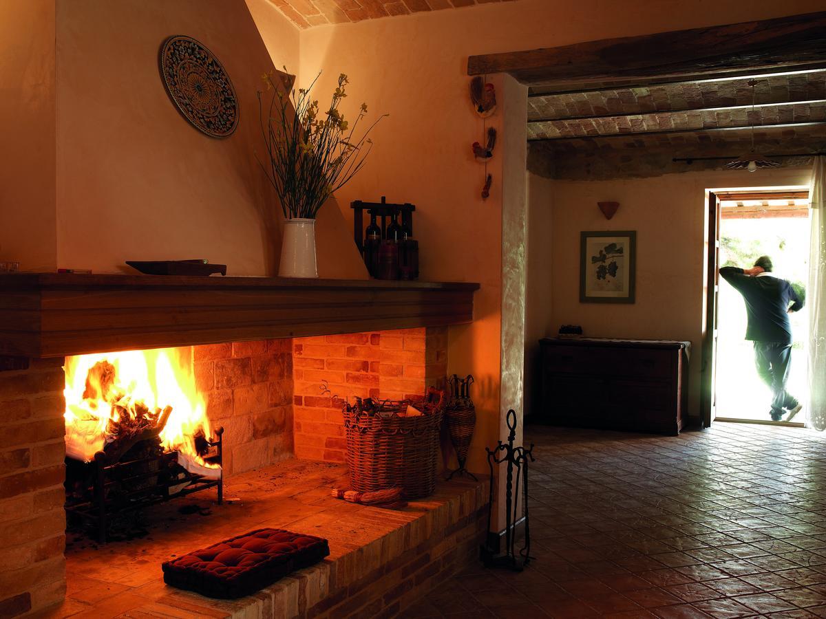 Contado San Lorenzo B&B And Wine Castilenti Exterior photo