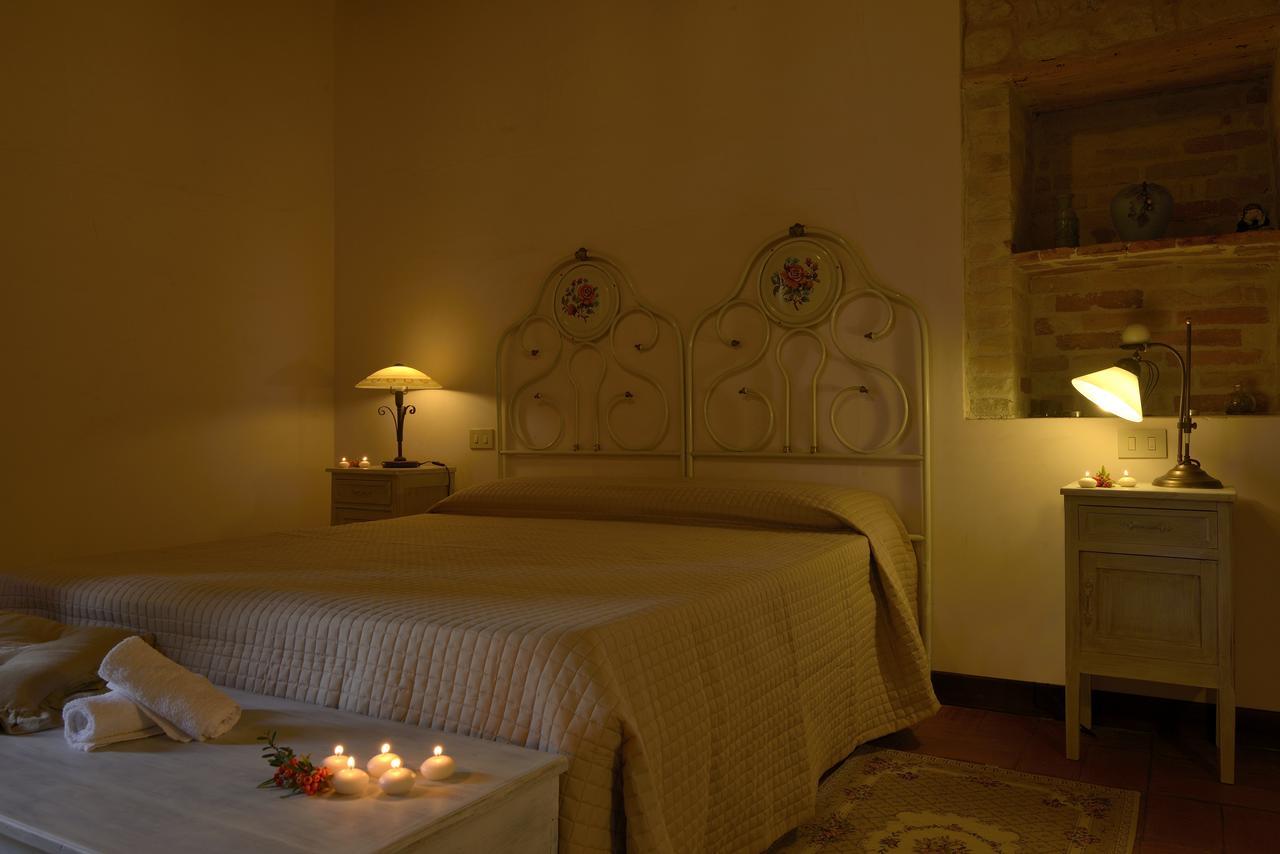 Contado San Lorenzo B&B And Wine Castilenti Exterior photo